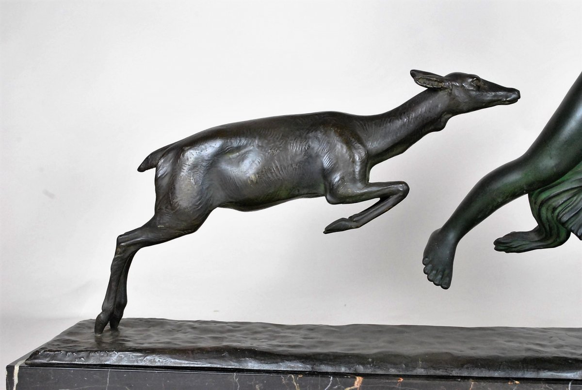 G Gori, Large Bronze Running Woman With A Doe, XXth Century-photo-3