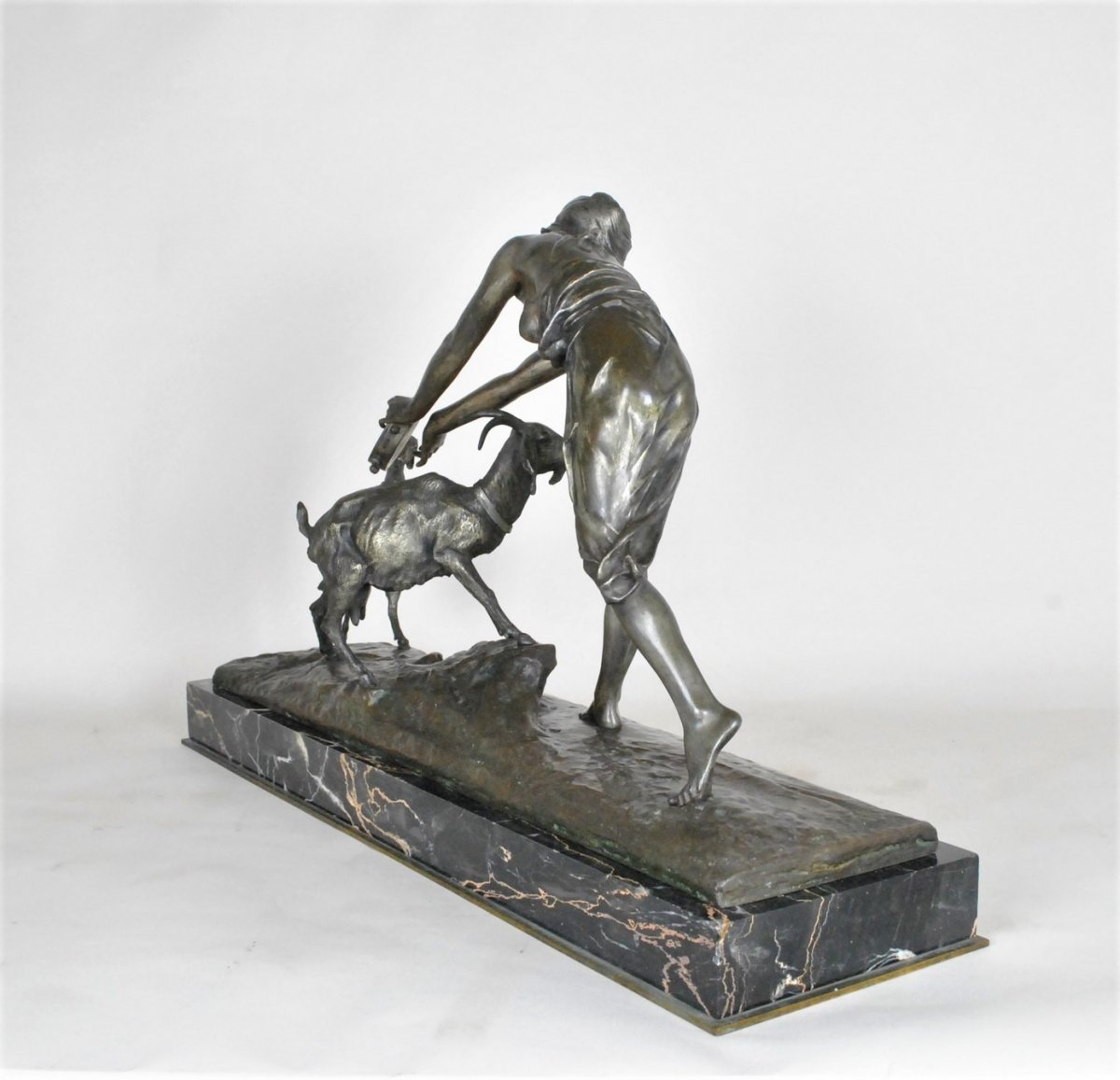 Drouot, Grand Bronze Orientaliste Femme à La Chèvre, Fin XIXème Siècle-photo-3