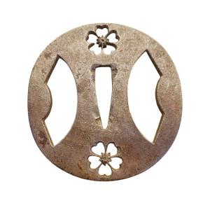 Iron Maru-gata Tsuba, Edo Period (1603–1868)