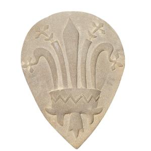 Important Coat Of Arms, 53 Cm High, Carved Stone From Giglio, Florence—probably 17th Century?