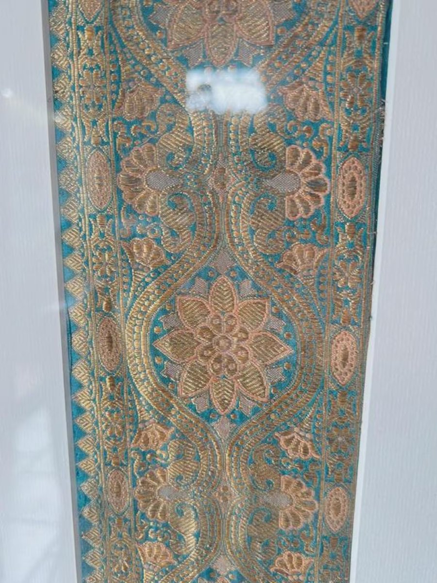 Antique Chinese Embroidery Panel – 19th Century – Framed Hand Embroidery (73x22 Cm)-photo-2