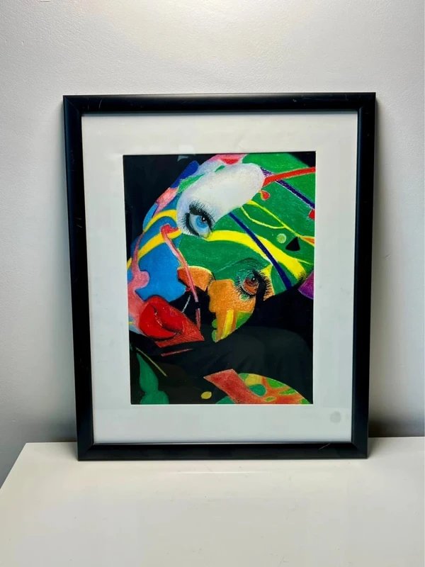 Tableau encadré portrait aux pastels – Art psychédélique contemporain – Œuvre originale datée -photo-2