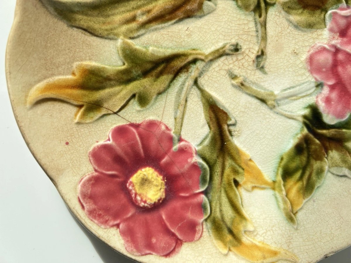 Assiette en barbotine Art Déco années 1930 – décor floral rose zinnia dahlia – céramique ancien-photo-6