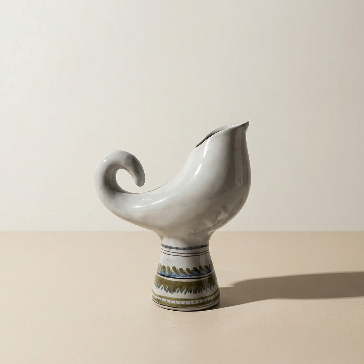 Roger Capron – Pichet vase Zoomorphe Coq en Céramique Émaillée – Vallauris, Années 1950