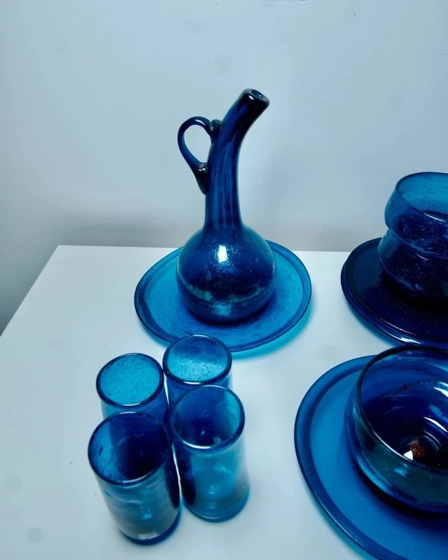 Ensemble verrerie style Biot en verre soufflé bleu cobalt – carafe + verres + bols + soucoupes-photo-7