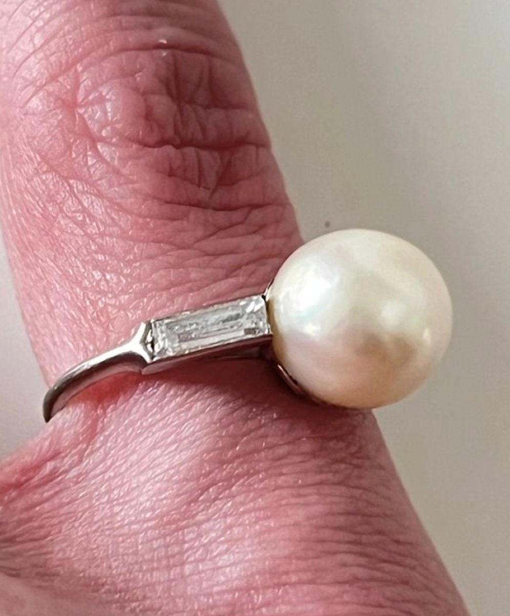 Antique Platinum Ring With A Cultured Pearl (approx. 10 Mm) And Baguette Diamonds – Early 20th Century-photo-3