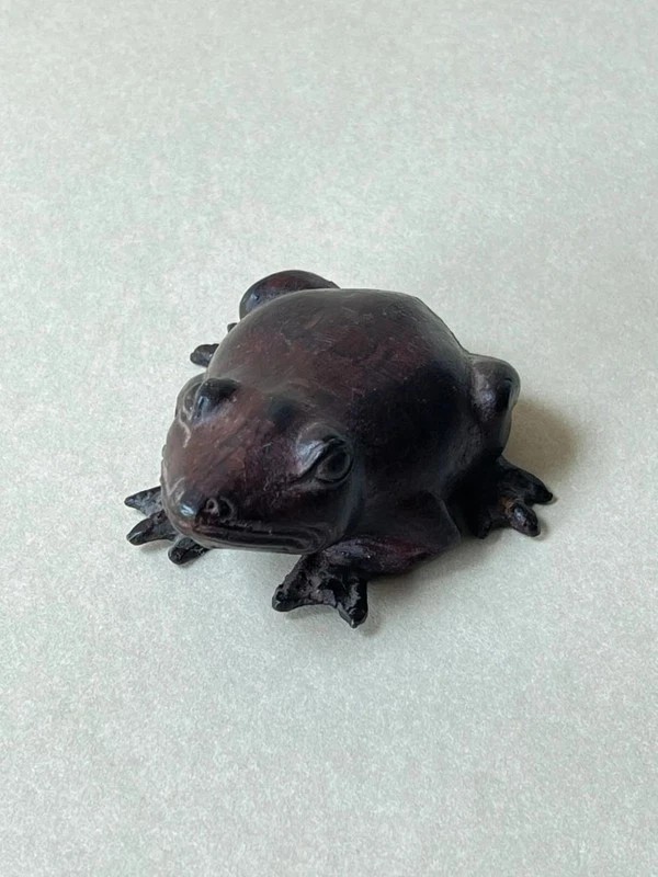 Indonesian Bronze Frog – Vintage Decorative Sculpture