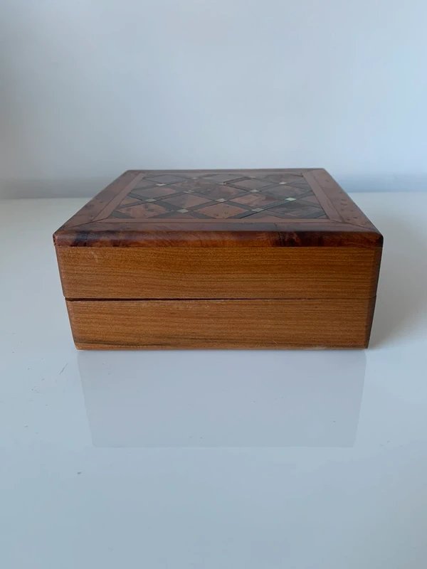 Marquetry Jewelry Box In Cedar Wood And Mother-of-pearl - Vintage Craftsmanship-photo-4