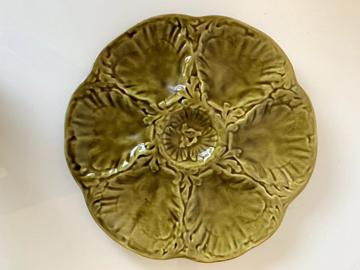 Lot de 7 assiettes à huîtres en barbotine kaki – Gien, France-photo-3