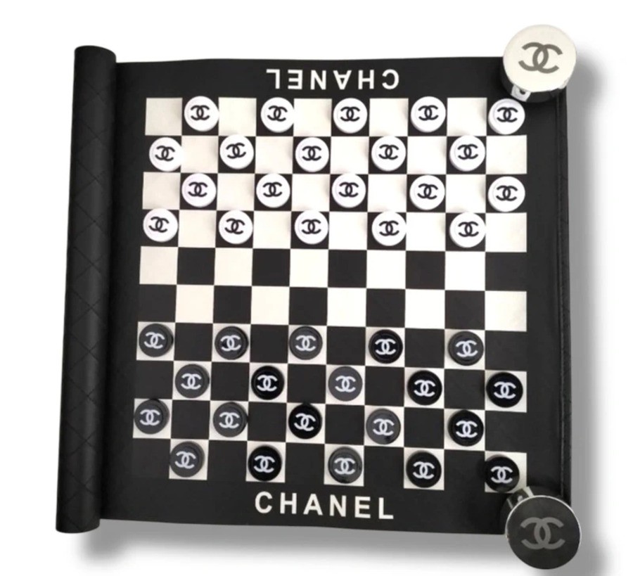 Jeu de dames de voyage Chanel édition limitée, objet de collection, années 2010