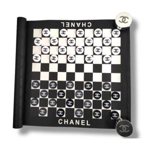 Jeu de dames de voyage Chanel édition limitée, objet de collection, années 2010