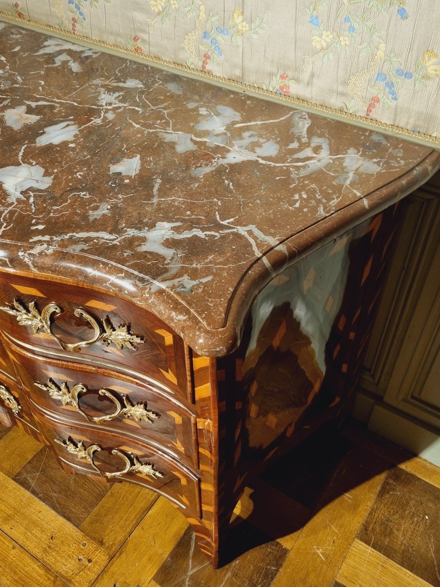 Commode En Placage D’époque Louis XV De Forme Arbalète.-photo-3