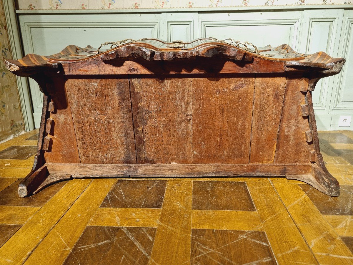 Commode En Placage D’époque Louis XV De Forme Arbalète.-photo-1