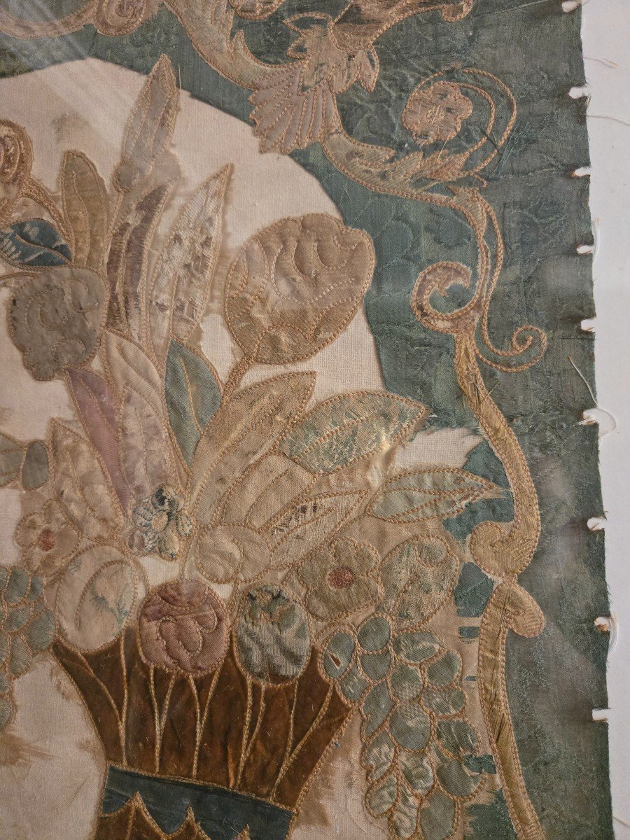 Broderie Aux Cornes d'Abondance, Travail d'époque Empire.-photo-4