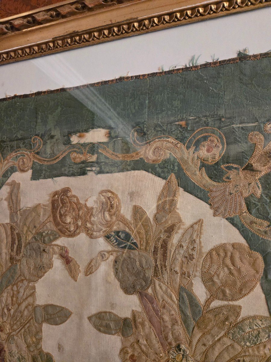 Broderie Aux Cornes d'Abondance, Travail d'époque Empire.-photo-2