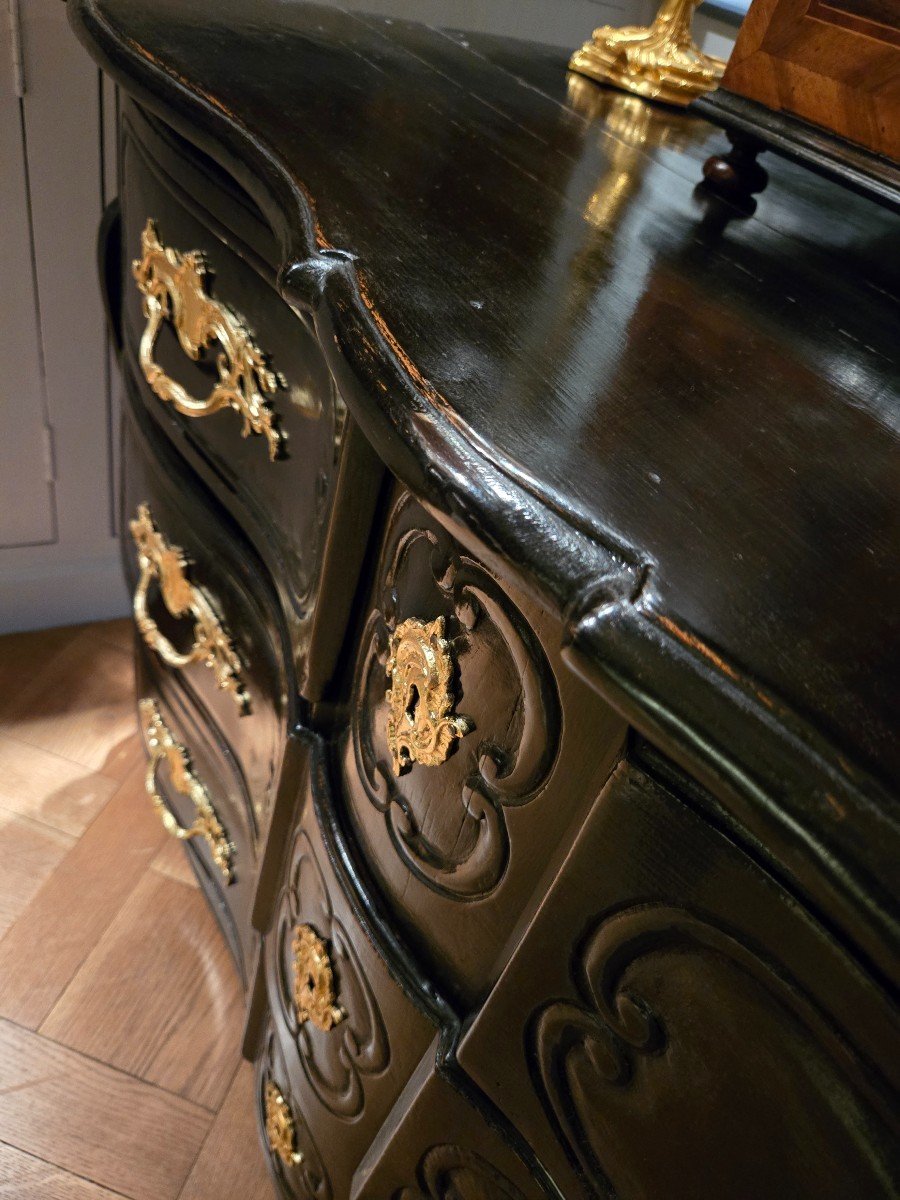 Louis XV Period Crossbow Chest Of Drawers With Added Consoles In Blackened Wood.  -photo-3