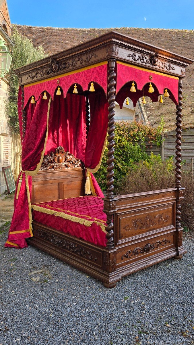 Lit De Château à Colonnes Louis XIII, époque XIXe Siècle .