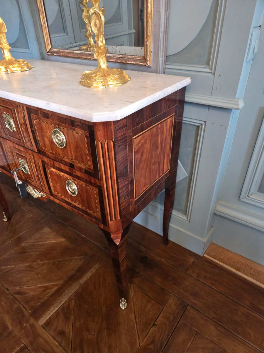 Louis XV / Louis XVI Transition Chest Of Drawers, Eastern France Circa 1780.-photo-3