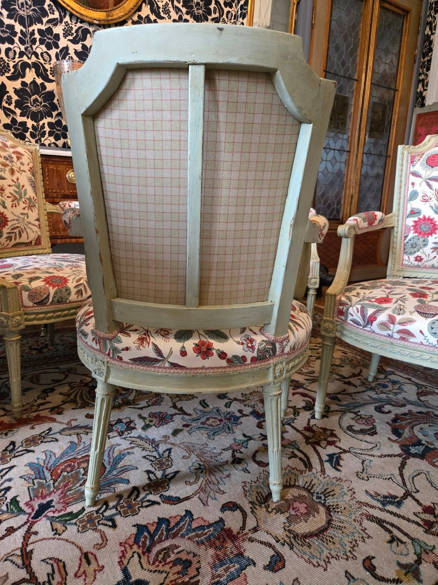 Série De Quatre Fauteuils Cabriolet D’époque Louis XVI Attribués à Jean-baptiste III Lelarge.-photo-3
