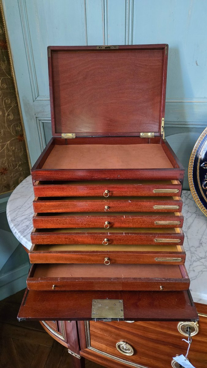 19th Century Mahogany Collector's Box -photo-1