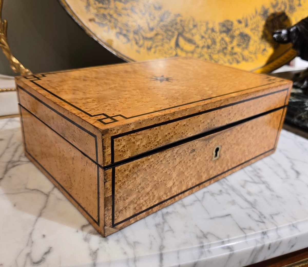 Box In Speckled Maple, Amaranth Stringing And Mother-of-pearl Marquetry, Charles X Period