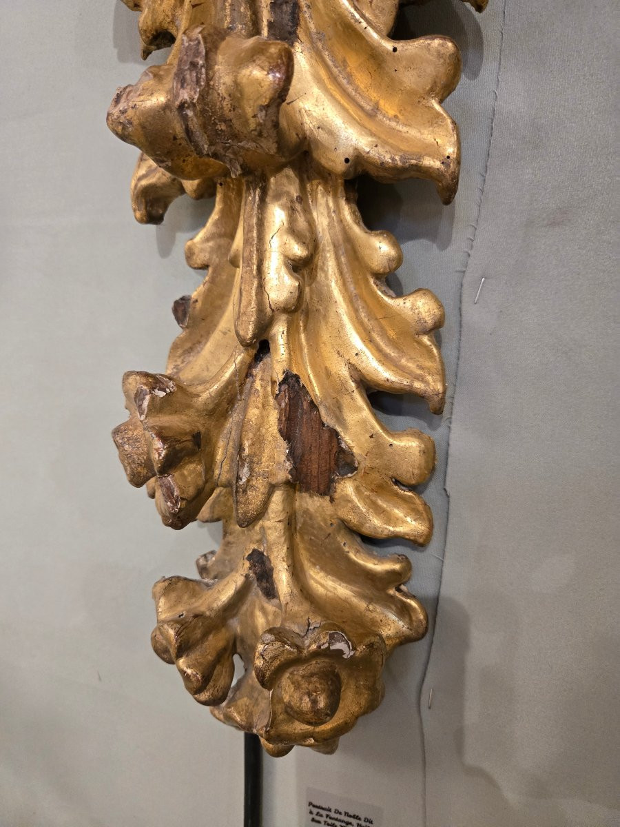 Pair Of Carved And Gilded Softwood Ornamental Falls, Louis XIV – Regency Period.-photo-7