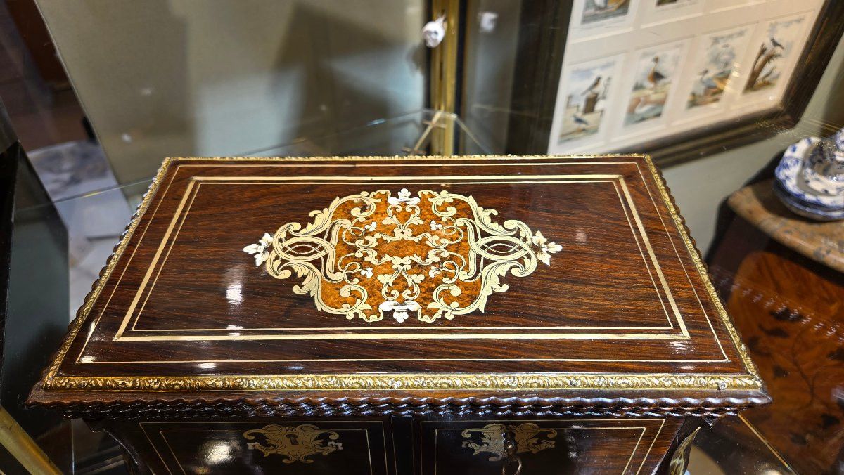 Coffret XIXe en marqueterie, intérieur en théâtre -photo-3