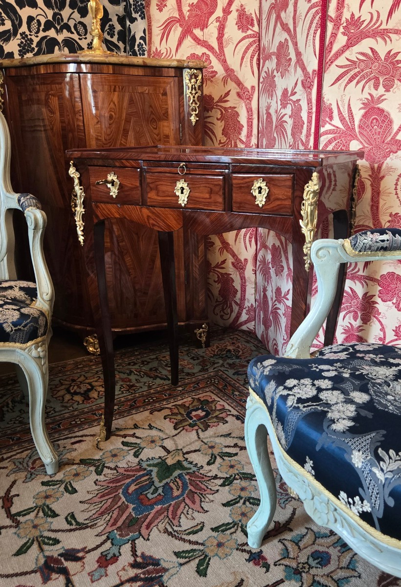 Louis XV Style Living Room Table In Violet Wood, Apocryphal Stamps “fd” And “jme”  