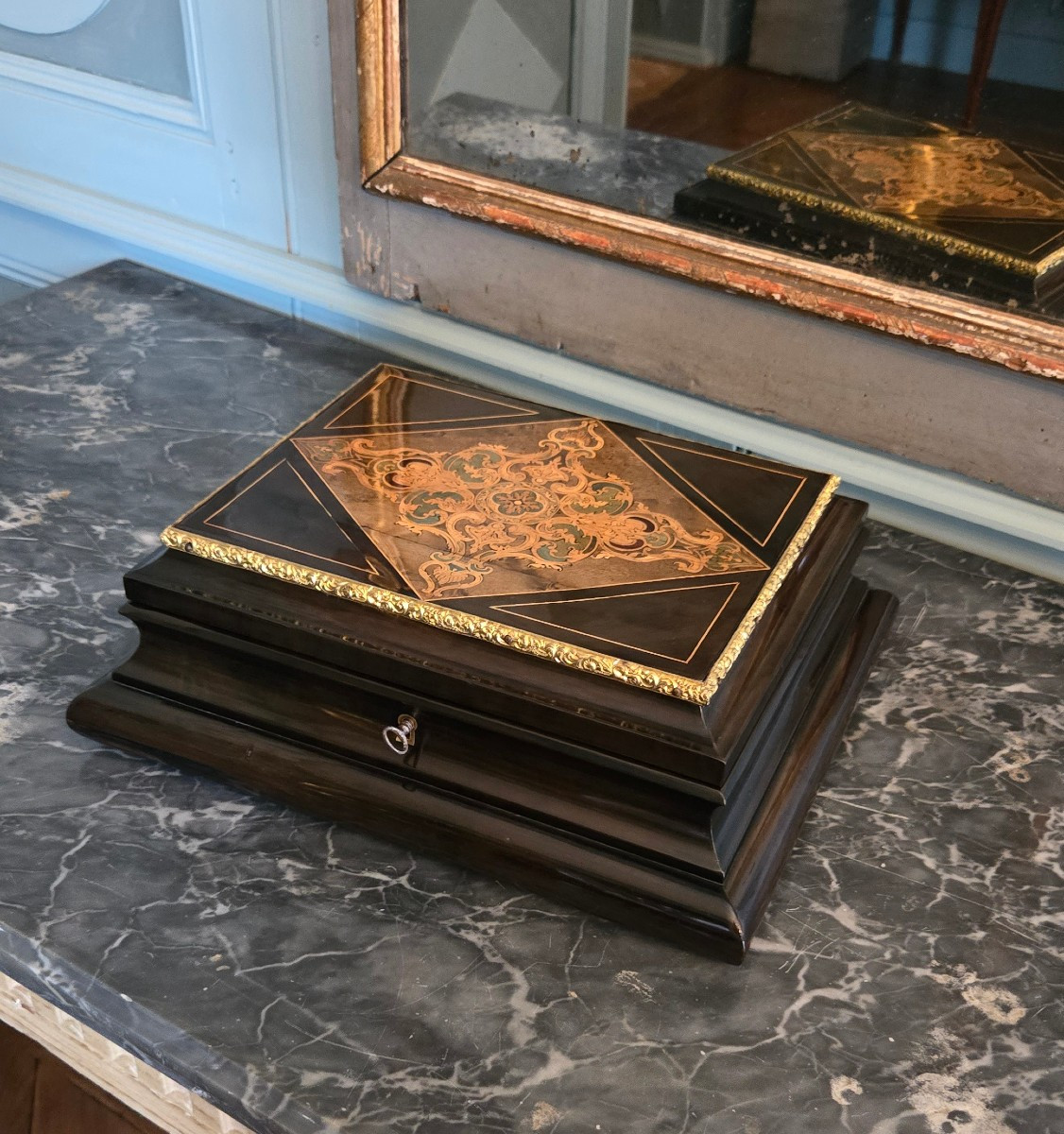 Serre-bijoux d’époque Napoléon III.  