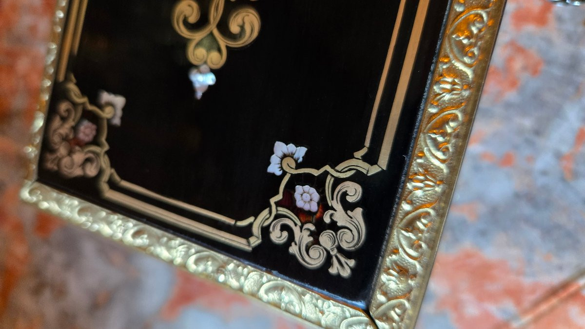 Vervelle Aîné – Coffret en marqueterie de matériaux précieux et laiton. -photo-3