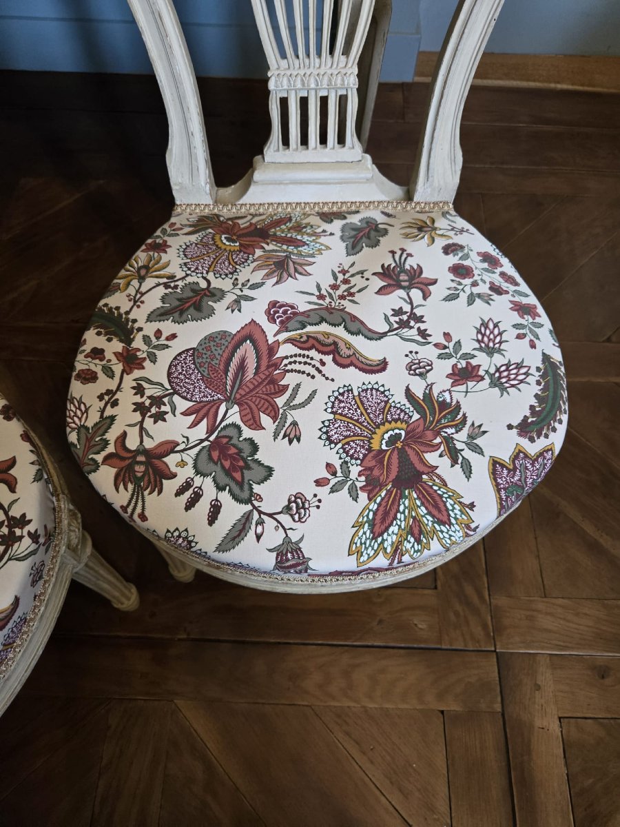 Pair Of Louis XVI Chairs Stamped Jean Avisse With Openwork Backs In Stylized Palmette-photo-2