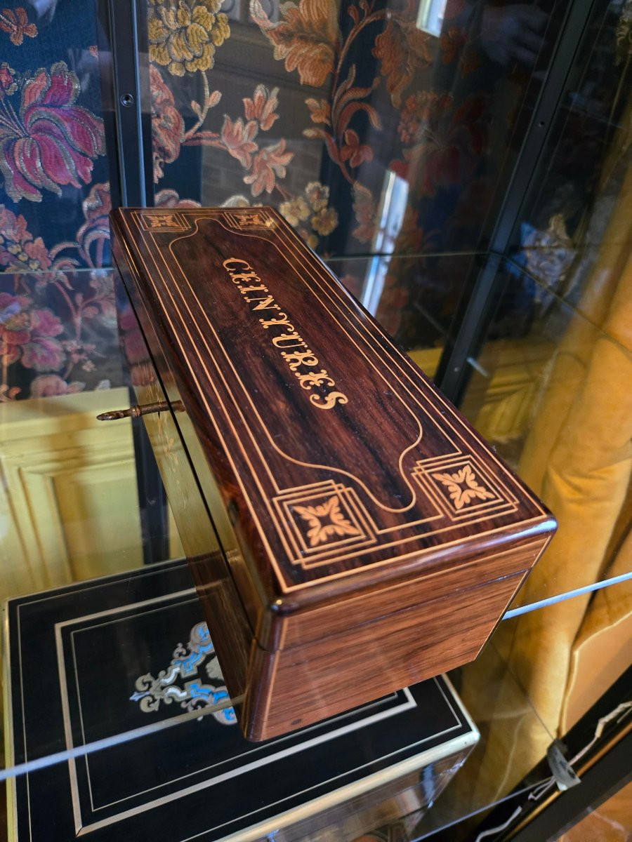 Boîte à ceintures en palissandre et marqueterie de buis – Époque Charles X, -photo-4