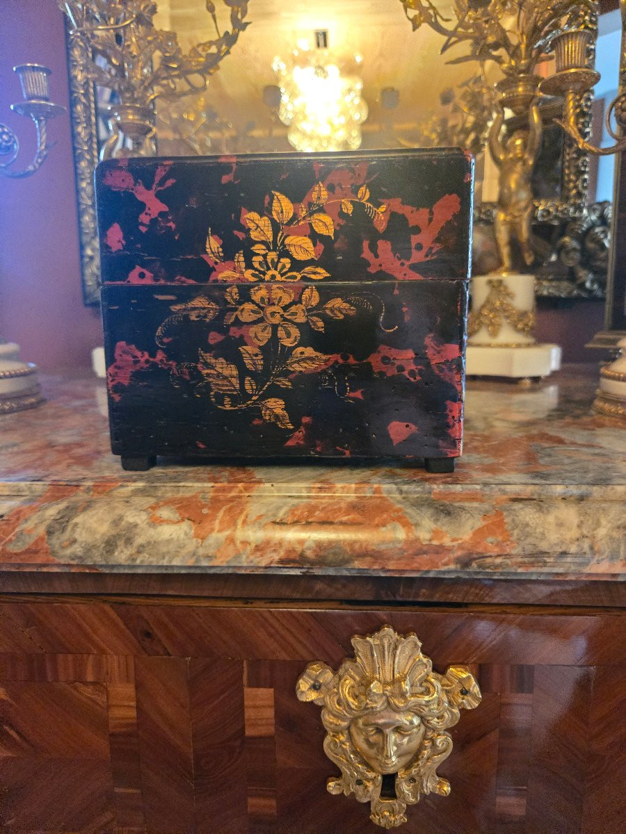 Nécessaire à senteurs en vernis Martin – Paris, époque Louis XV, vers 1750.  -photo-5