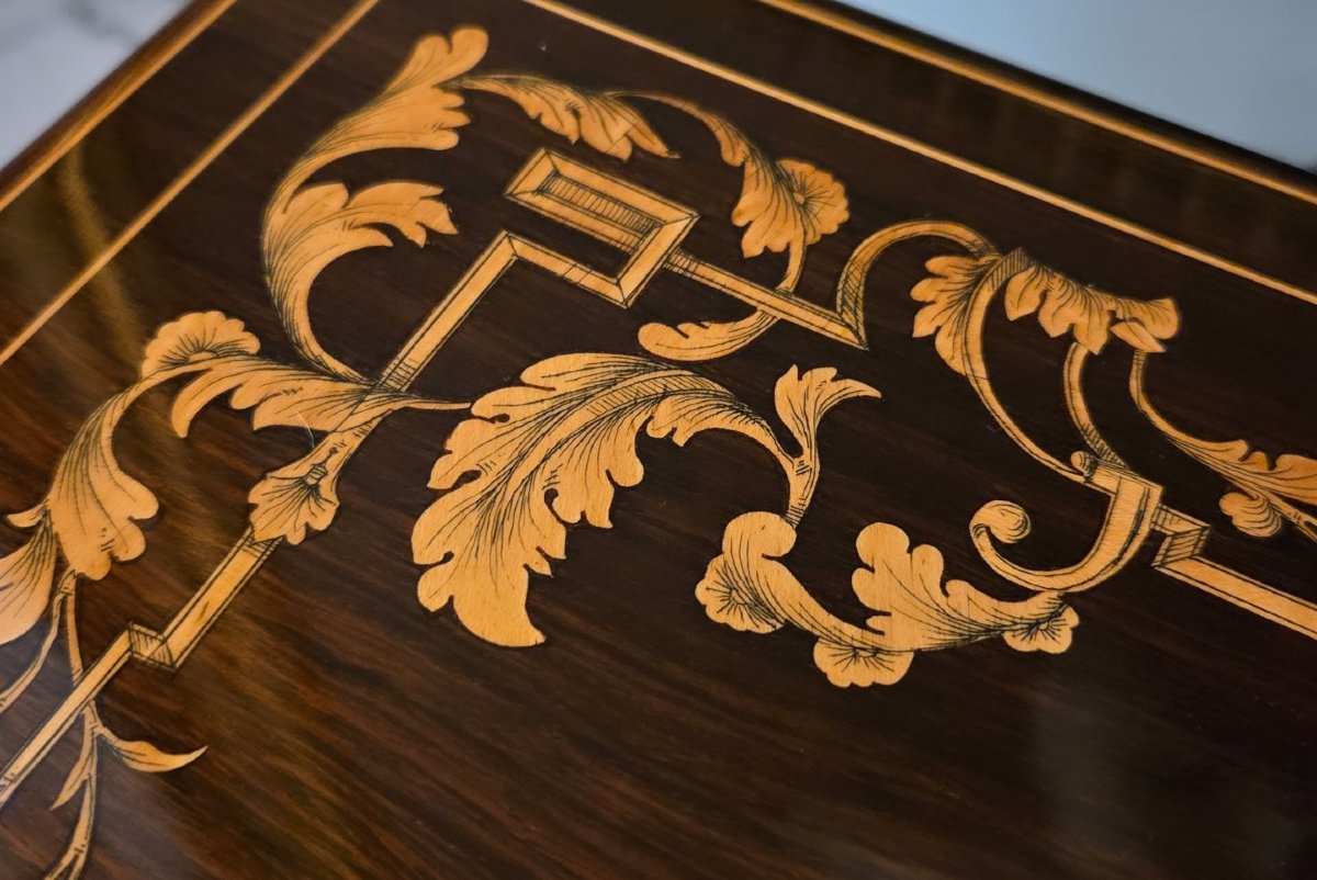 Coffret à châles en palissandre et marqueterie de sycomore gravé – Époque Charles X, vers 1830 -photo-5