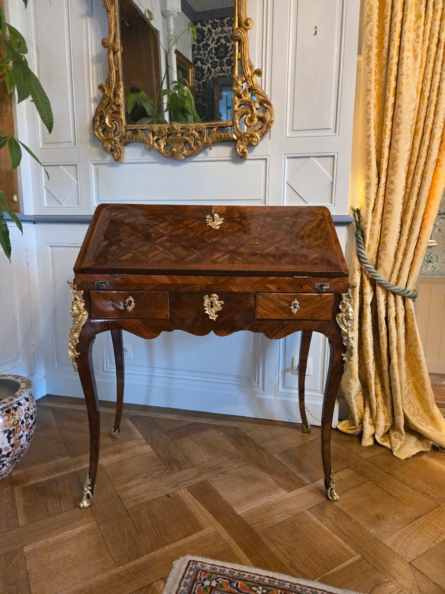 Bureau de pente en bois de violette – époque Louis XV, entourage de Pierre IV Migeon.-photo-2