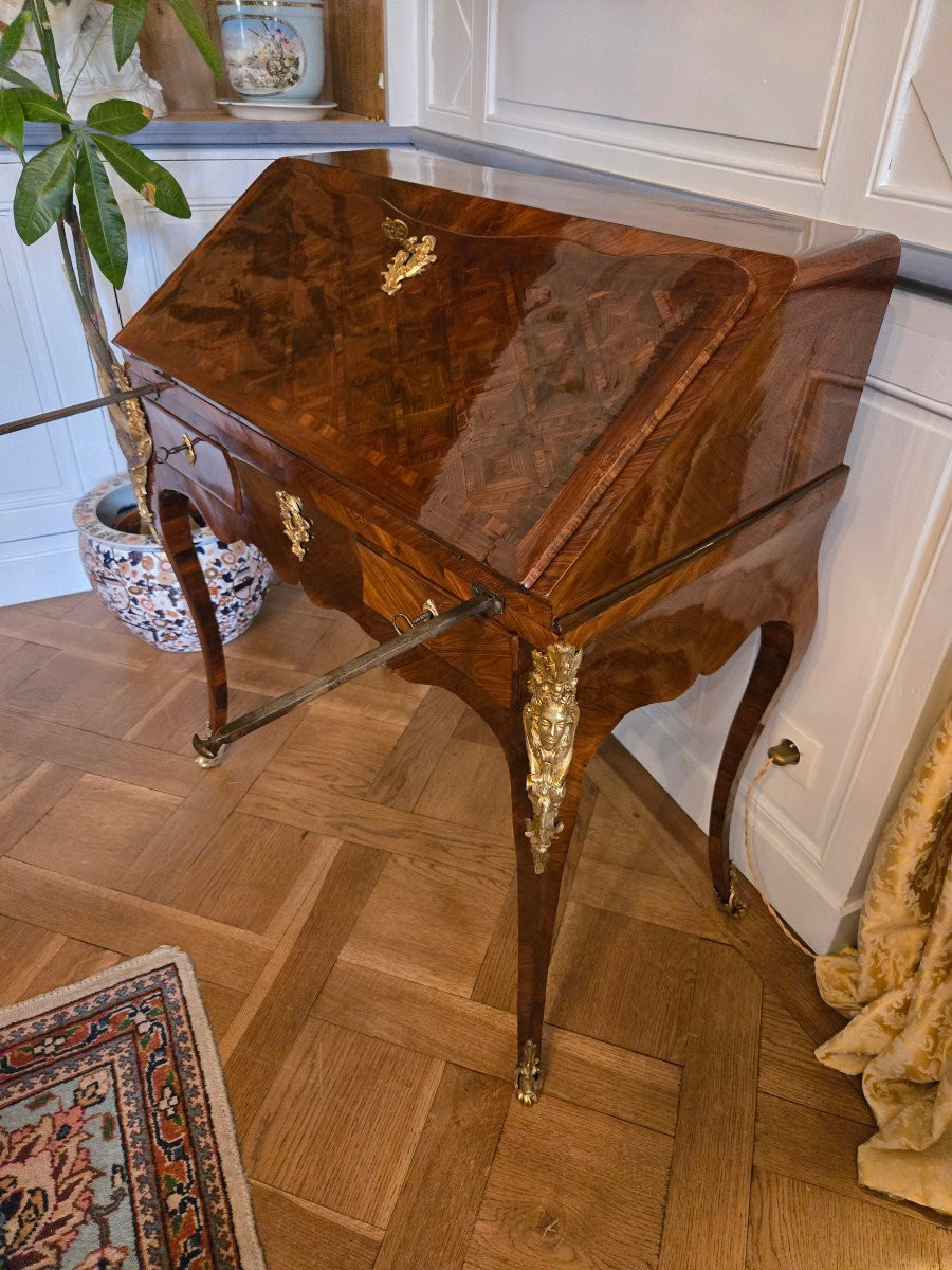 Bureau de pente en bois de violette – époque Louis XV, entourage de Pierre IV Migeon.-photo-2