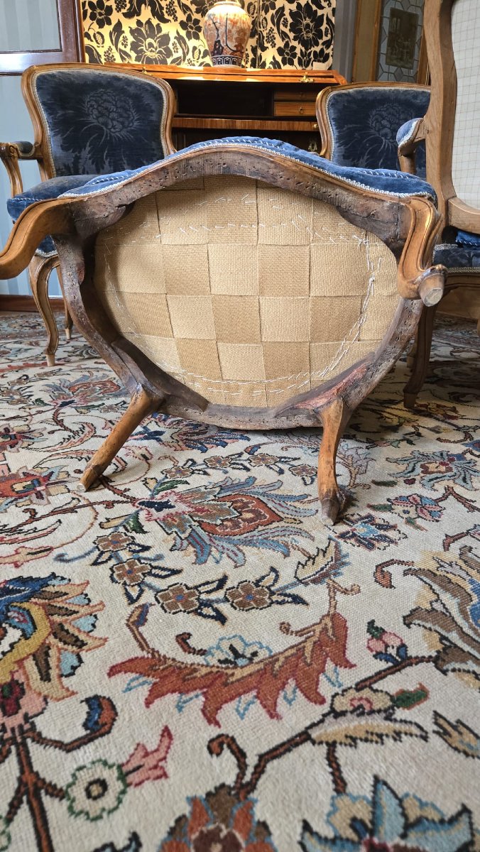 Série de quatre fauteuils cabriolets d’époque Louis XV, Paris vers 1760.  -photo-3