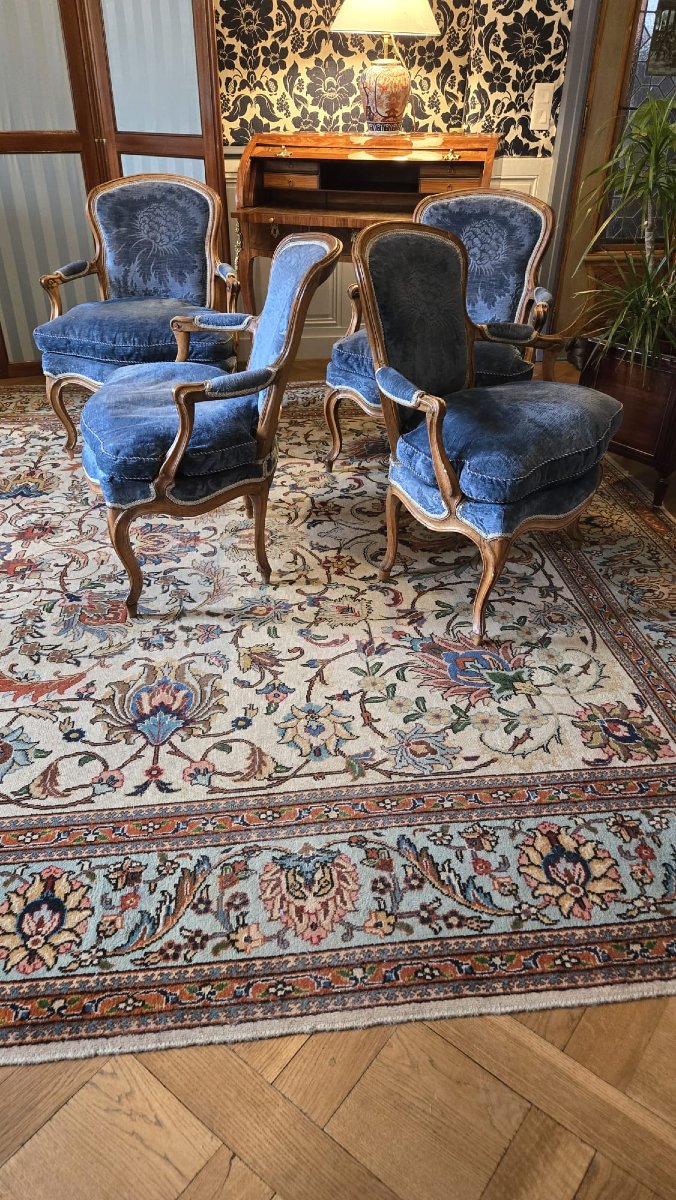 Série de quatre fauteuils cabriolets d’époque Louis XV, Paris vers 1760.  -photo-8