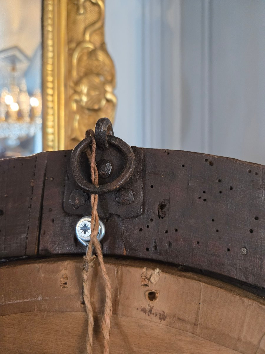 Portrait de Louis XIV en armure, travail provincial avec cadre en noyer, fin XVIIᵉ-début XVIIIe-photo-6