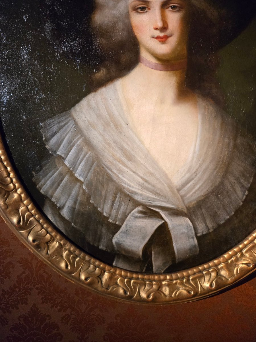 Portrait d’une jeune femme au chapeau, École anglaise du XVIIIᵉ siècle.  -photo-2