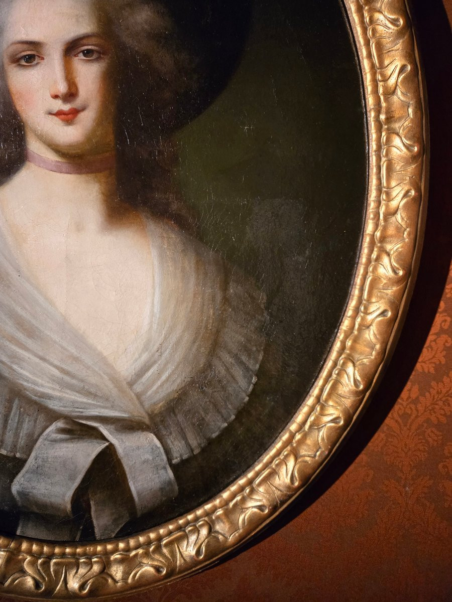 Portrait d’une jeune femme au chapeau, École anglaise du XVIIIᵉ siècle.  -photo-4