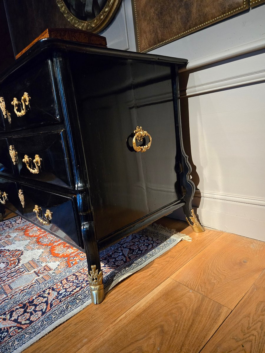 Commode Louis XIV dite « mazarine », travail régional français, probablement Dauphiné.-photo-4