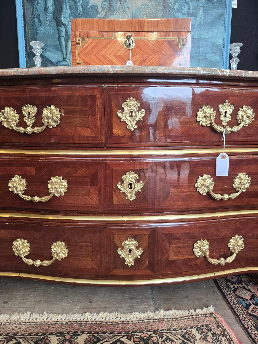 Commode estampillée E. Doirat  Paris, époque Régence, vers 1725 .-photo-4