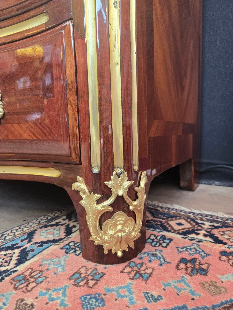 Commode estampillée E. Doirat  Paris, époque Régence, vers 1725 .-photo-2