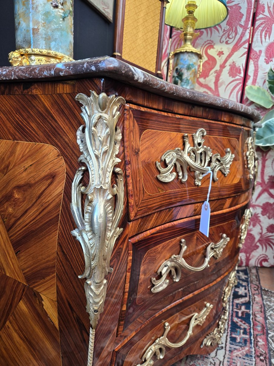 Curved Chest Of Drawers Stamped By Jean-baptiste Hedouin, Paris, Louis XV Period, Circa 1755.  -photo-4