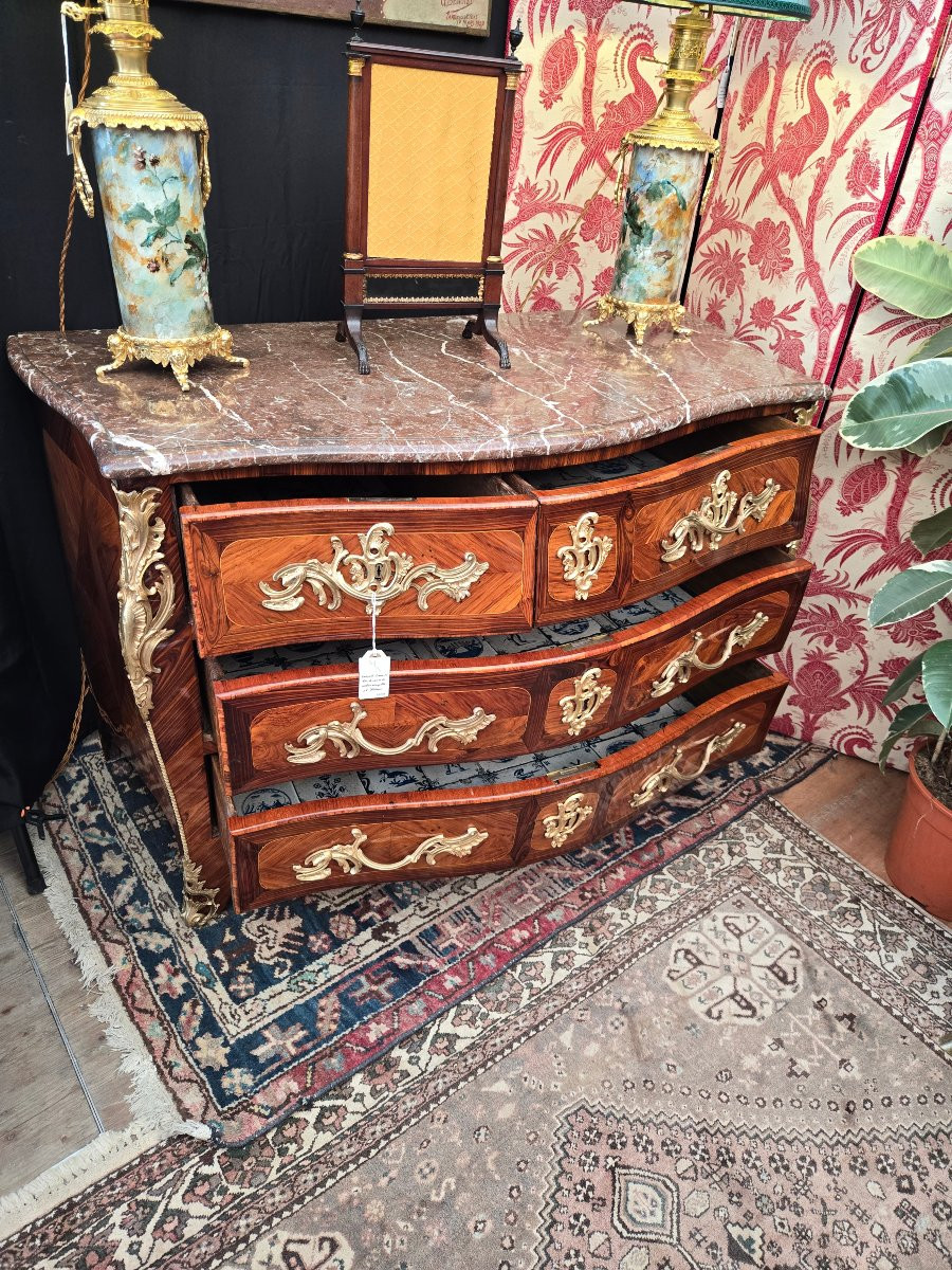 Curved Chest Of Drawers Stamped By Jean-baptiste Hedouin, Paris, Louis XV Period, Circa 1755.  -photo-7