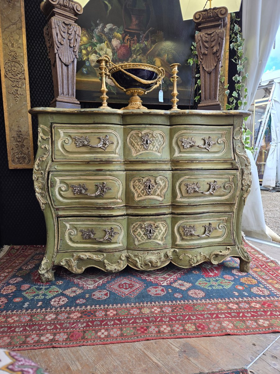 Rare commode galbée d’époque Louis XV, XVIIIe siècle.  -photo-2