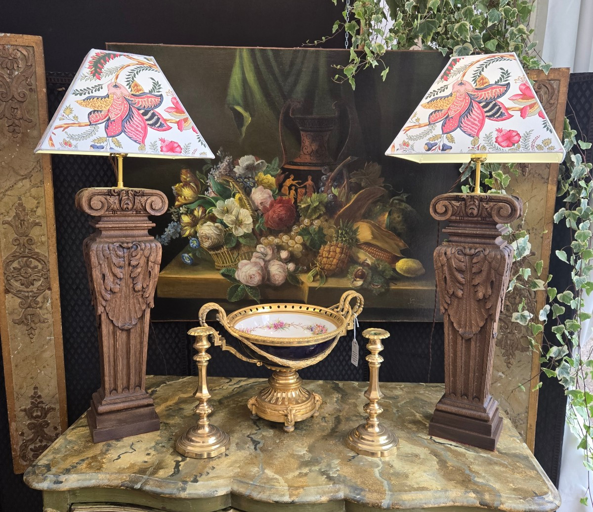 Paire de lampes à partir de balustres d’architecte en chêne sculpté – XIXᵉ siècle.  
