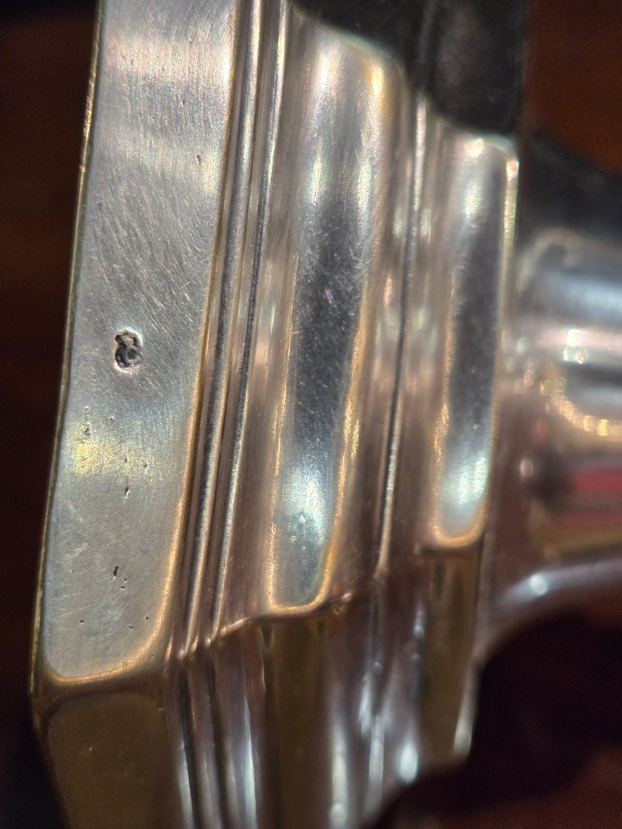 Paire de flambeaux en bronze argenté, poinçon au C couronné – France, époque Louis XV.  -photo-4