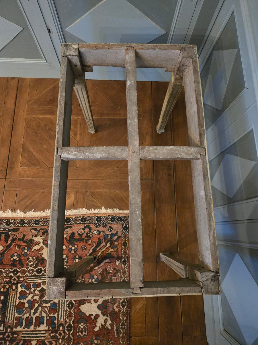 Table à gibier d’époque Louis XVI, coiffée d’un plateau en pierre marbrière de Bourgogne.  -photo-4